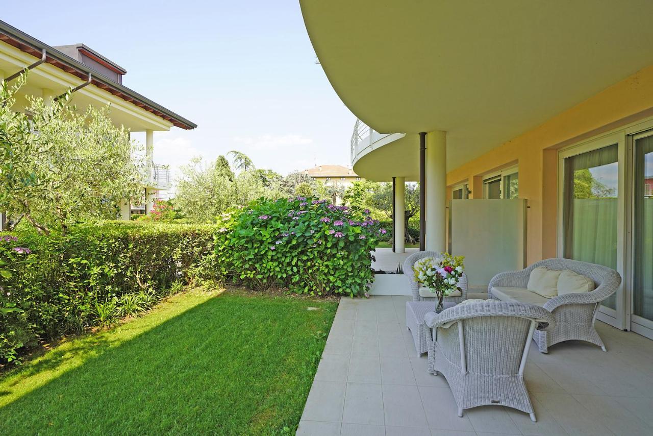 Giulia Luxury Apartment ซีร์มิโอเน ภายนอก รูปภาพ